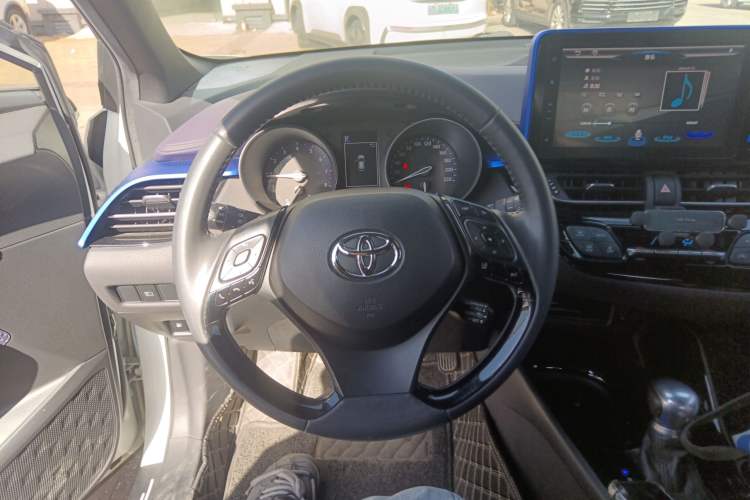 Used Toyota C-HR 2020 2.0L Luxury Edition
