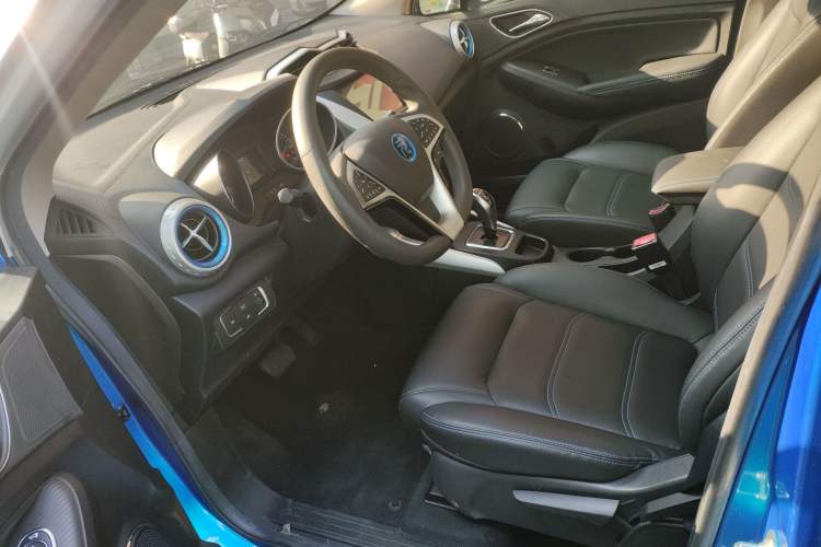 Used BYD Yuan New Energy 2018 EV360 Smart Connected Cool Model