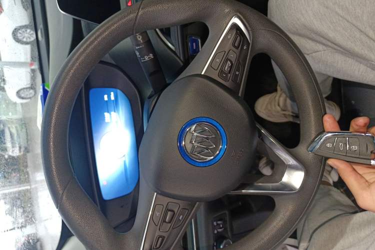 Used Buick Velite 6 2023 Revised Version 430 km Range – Commuter Edition