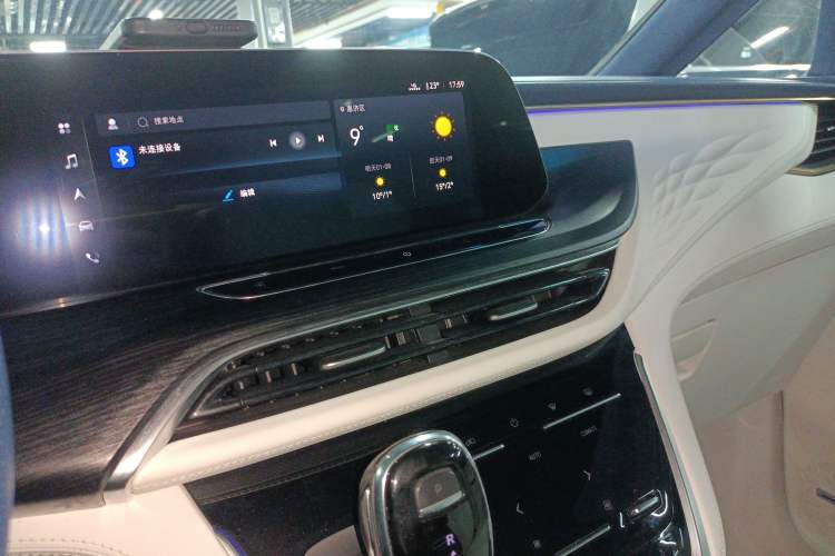 Used Buick GL8 2020 Avenir Avia Four-Seat Luxury Edition