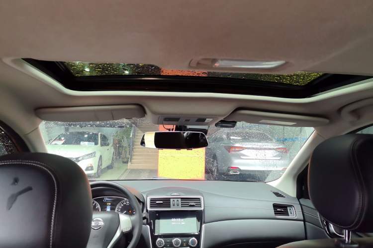 Used Nissan Tiida 2019 1.6L CVT Smart Drive Version China VI Standard
