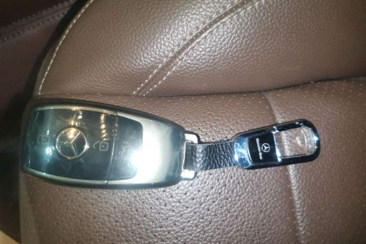 Used Mercedes-Benz E-Class 2019 Restyled E 300 L Sporty and Stylish Edition
