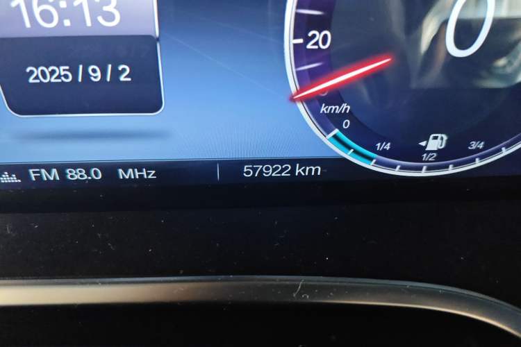 Used Beijing Auto BJ40 2023 2.0D Automatic Four-Wheel Drive Blade Hero Edition Adventurer Type
