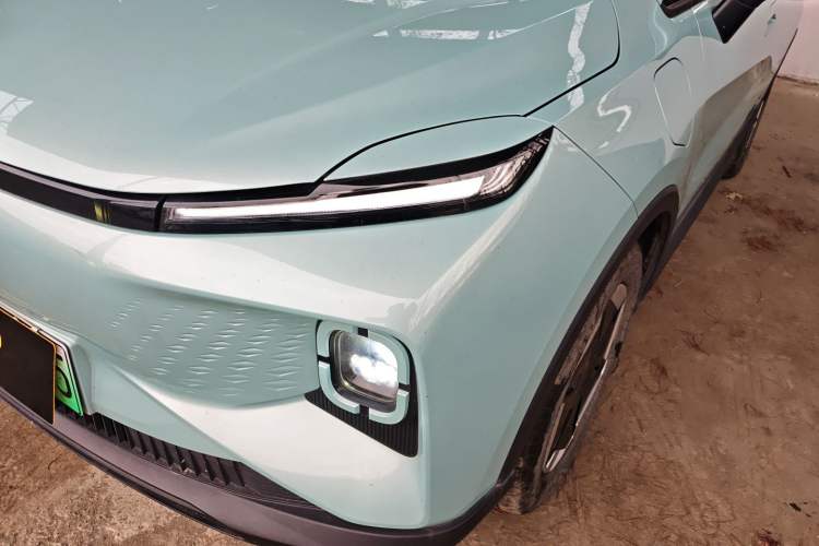 Used Geometry E Firefly 2024 301km Starlight