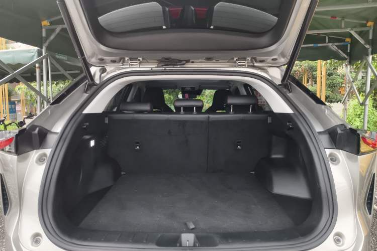 Used Oshan Z6 2022 Blue Whale 1.5T DCT Smart Navigation Model
