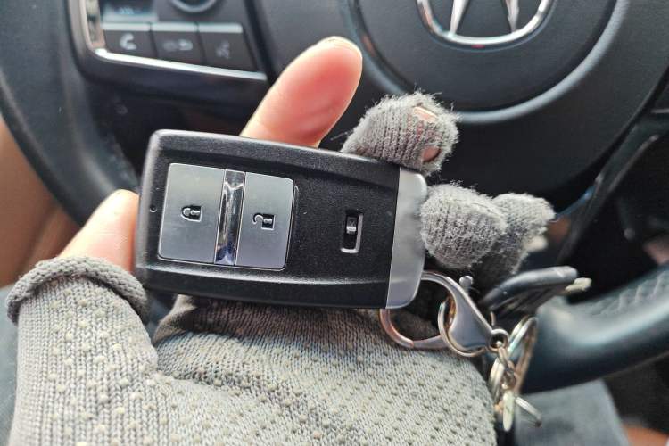 Used Acura CDX 2016 1.5T Two-Wheel Drive Deluxe Edition