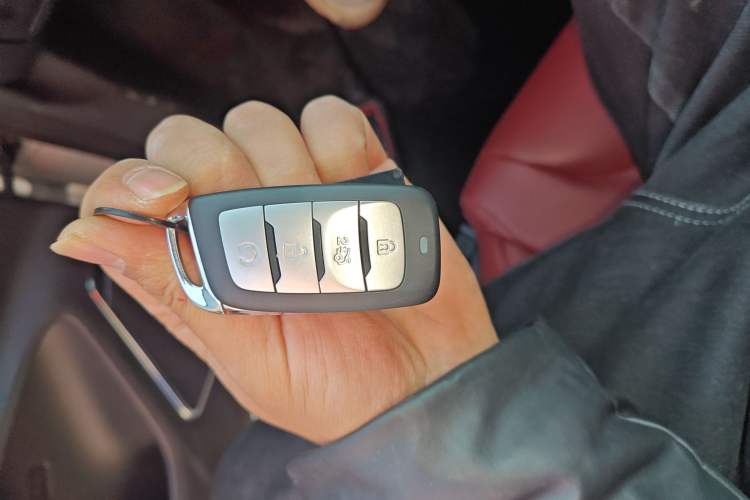 Used Changan CS85 COUPE 2021 1.5T DCT Elite Edition
