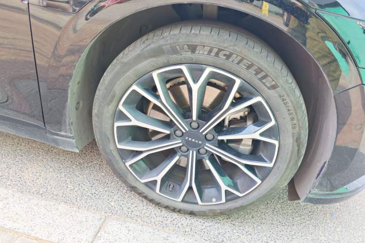 Used Zeekr 007 2024 Rear-Drive Enhanced Version 100 kWh
