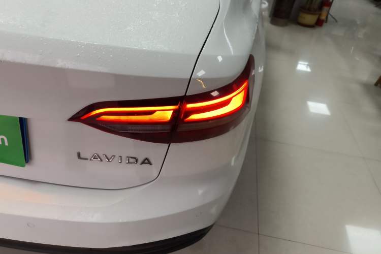 Used Volkswagen Lavida 2023 Revised 1.5L Automatic DeYi Edition