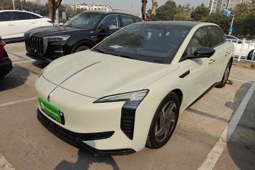 Used Hongqi EH7 2025 690 Smart Selection Edition