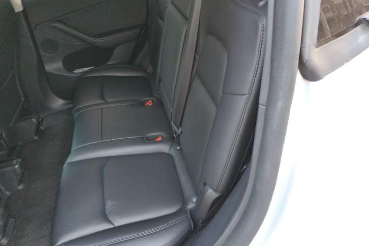 Used Tesla Model Y 2024 Rear-Wheel-Drive Version
