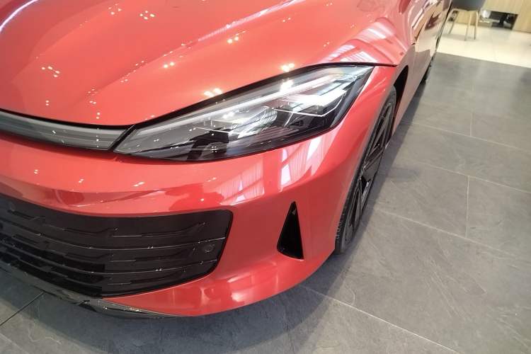 Used Volkswagen Lamando 