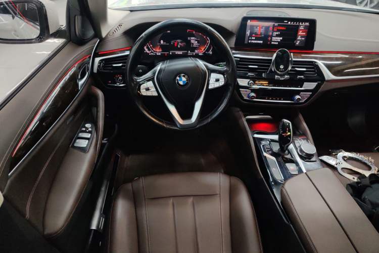 Used BMW 5 Series 2020 525Li Luxury Package
