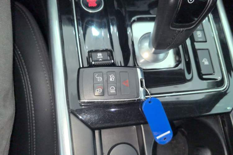 Used Jaguar XEL 2020 2.0T 200 PS S Advanced Elegance Edition
