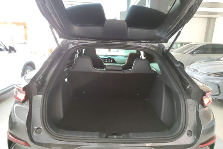 Used Changan UNI-T 2020 1.5T Prestige Version
