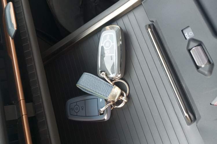 Used Ford Edge 2023 Ford Explorer L 2.0T EcoBoost Four-Wheel Drive 7-Seater Supreme Model
