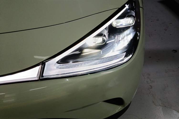 Used  #1 2022 Premium Edition
