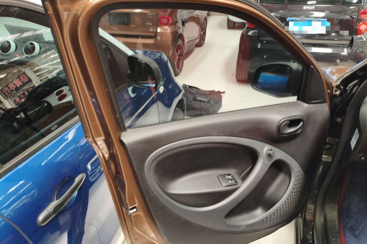 Used  forfour 2016 1.0L 52 kW Dynamic Edition
