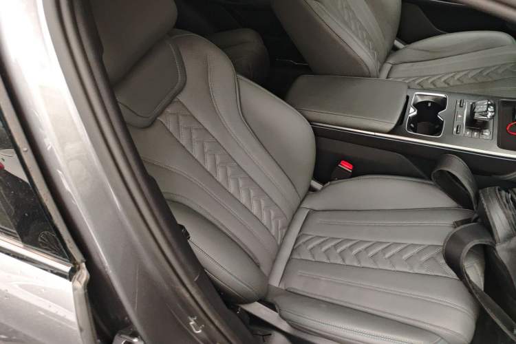 Used BYD Song L DM-i 2025 Intelligent Driving Version 160 km Beyond-Range Type