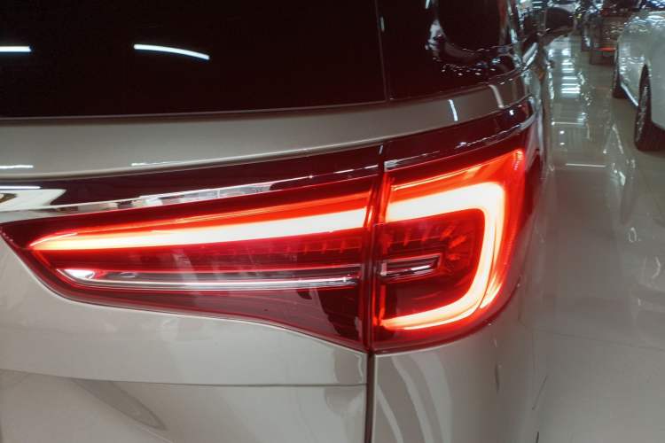 Used Buick GL8 2023 ES Lu Zun Comfort Model
