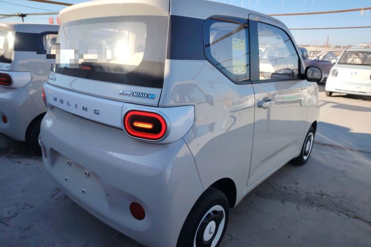 Used Wuling Hongguang MINIEV 2024 3rd Generation 215km Youth Edition

