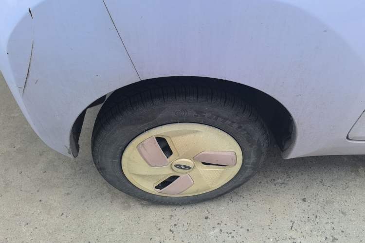 Used Chery QQ Ice Cream 2022 170km Sundae Phosphate Lithium-Ion
