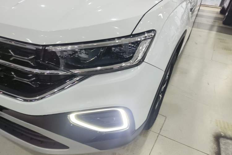 Used Volkswagen Tayron 2024 300TSI Two-Wheel-Drive Luxury Plus Advanced Version
