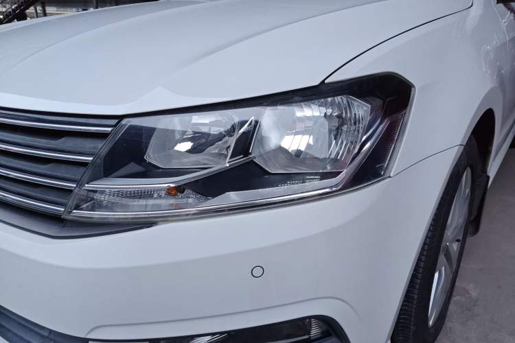 Used Volkswagen Gran Lavida 2015 230TSI DSG Comfort Edition
