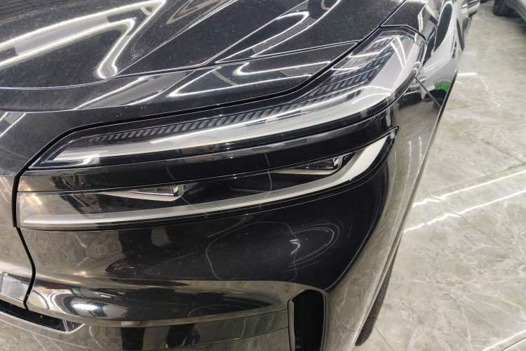 Used ONVO Luxeed L90 2025 Model—Ultra Six-Seater Version