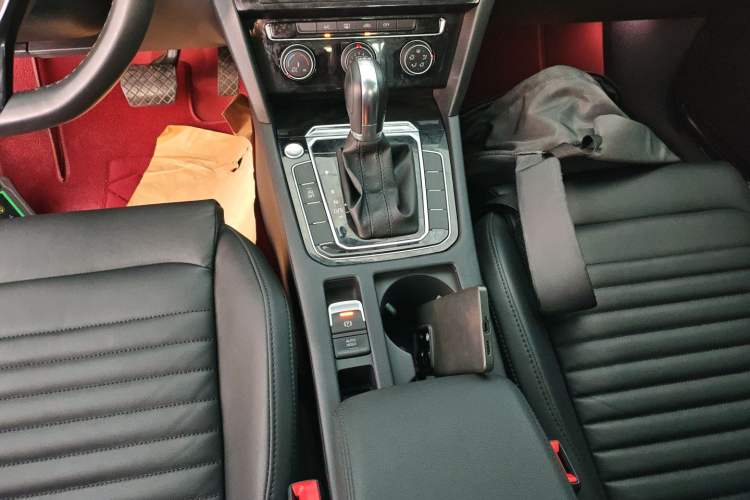 Used Volkswagen Magotan 2019 330TSI DSG Leading Model China VI Standard