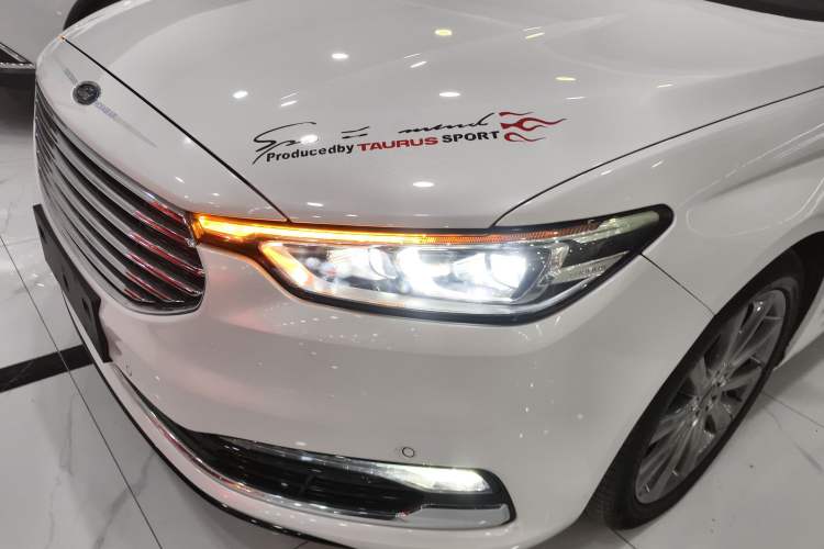 Used Ford Taurus 2019 EcoBoost 245 Premium Edition
