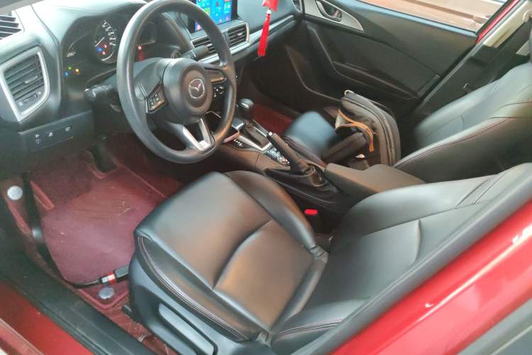 Used Mazda Mazda 3 Axela 2019 Cloud-Controlled Version Sedan 1.5L Automatic Comfort Trim China VI Standard