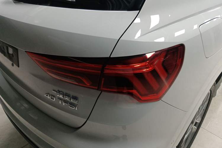 Used Audi Q3 2021 40 TFSI Fashion Dynamic Model