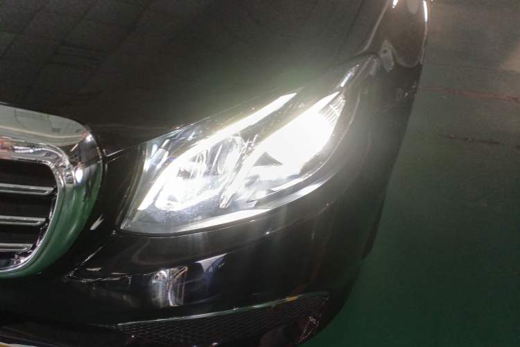 Used Mercedes-Benz E-Class 2018 Restyled E 300 L Sporty and Stylish Edition