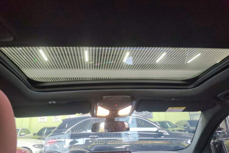 Used BMW 5 Series 2022 Second Facelift 530Li Leading Edition M Sport Package
