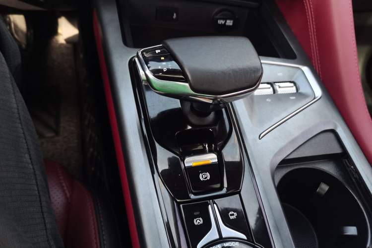 Used Changan CS75 PLUS 2022 1.5T Automatic Luxury Model
