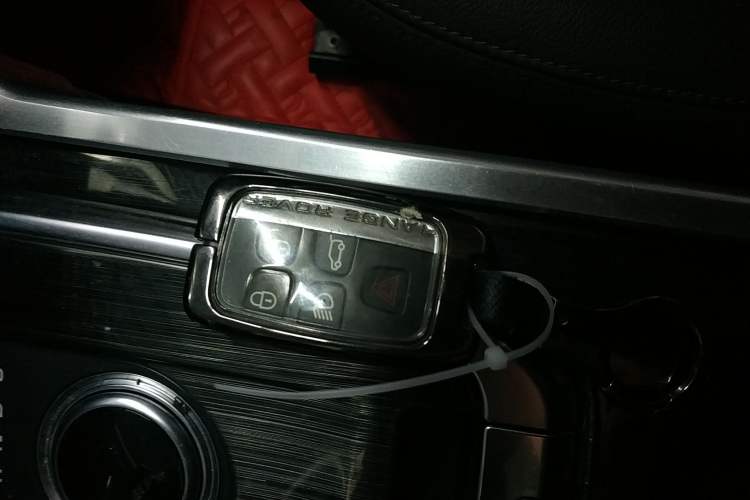 Used Land Rover Discovery Sport 2018 240 PS SE Version
