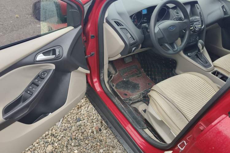 Used Ford Focus 2017 Sedan 1.6L Automatic Comfort Plus SmartDrive Edition
