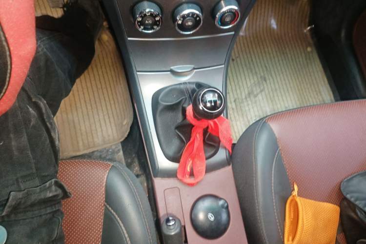 Used BYD L3 2015 Energy-Efficient Model 1.5L Manual Comfort Edition