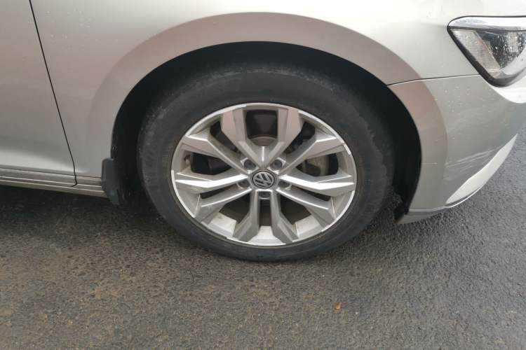 Used Volkswagen Magotan 2019 330TSI DSG Luxury Model China V Standard
