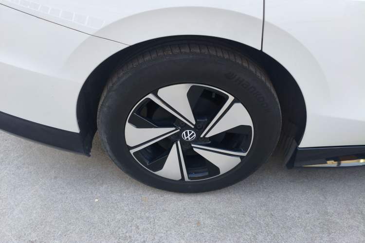 Used Volkswagen ID.7 VIZZION 2024 AIR model
