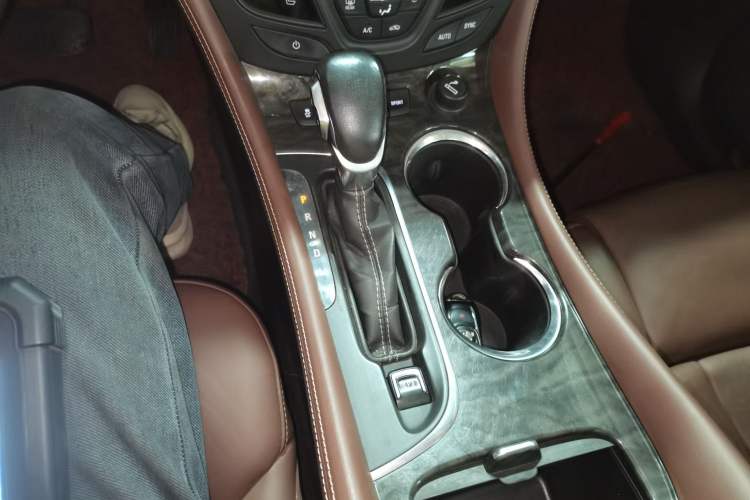 Used Buick Envision 2016 28T Four-Wheel Drive Luxury Model
