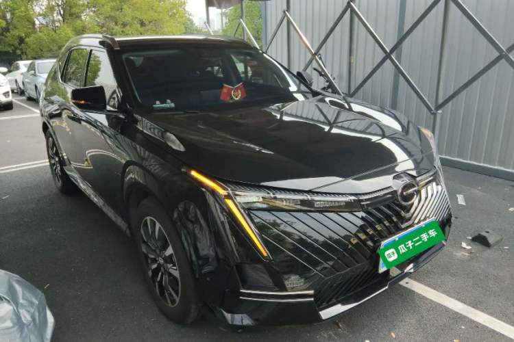 Used GAC Trumpchi EMKOO 2022 2.0T Neutron Star Max Edition
