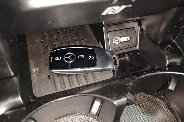 Used Mercedes-Benz E-Class 2019 E 200 L Sport Edition
