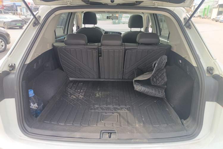 Used Volkswagen Tayron 2019 330TSI Two-Wheel-Drive Luxury Version China V Emission Standard
