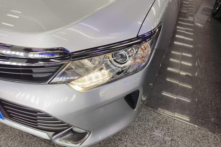 Used Toyota Camry 2015 2.0G Premier Edition
