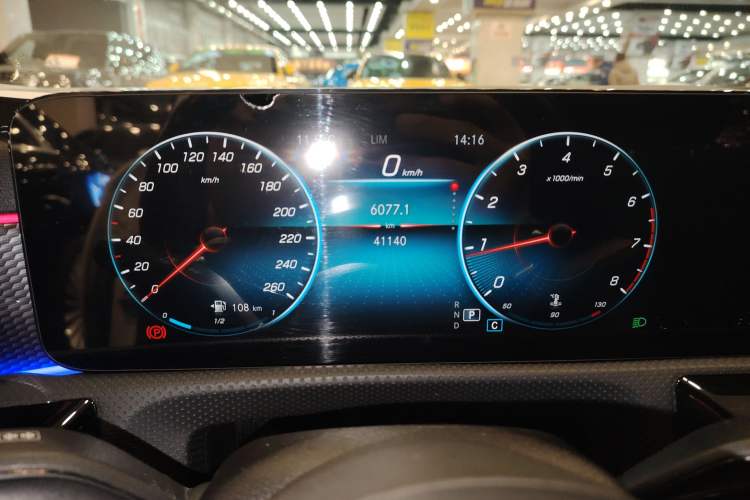 Used Mercedes-Benz A-Class 2022 Second Facelift A 200 L Sport Sedan Fashion Version
