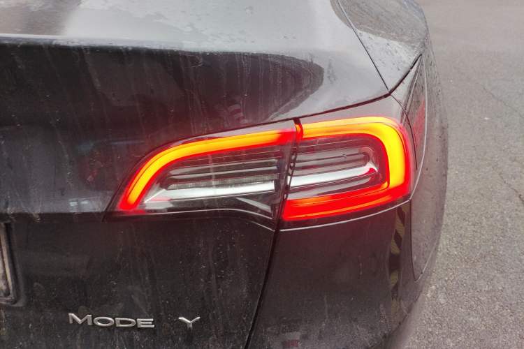 Used Tesla Model Y 2024 Rear-Wheel-Drive Version
