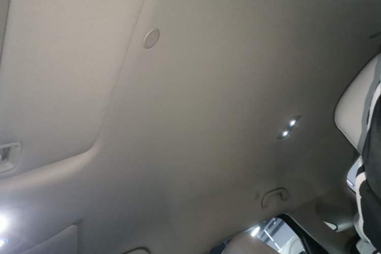 Used BYD Yuan UP 2025 Intelligent Driving Version 401 KM Dynamic Edition
