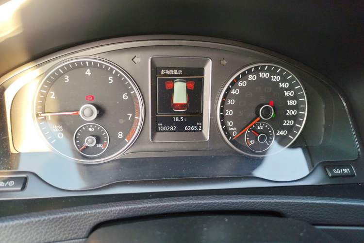 Used Volkswagen Multivan 2012 2.0 TSI Four-Wheel Drive Deluxe Edition
